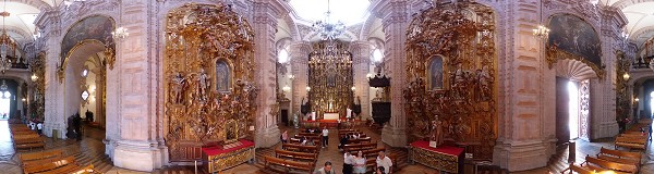 Intérieur du temple de Santa Prisca