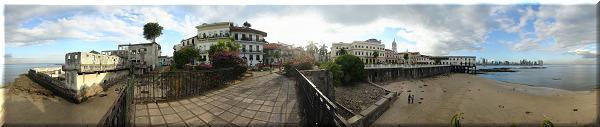 Promenade  dans le Casco Viejo, la vieille ville de Panamá.